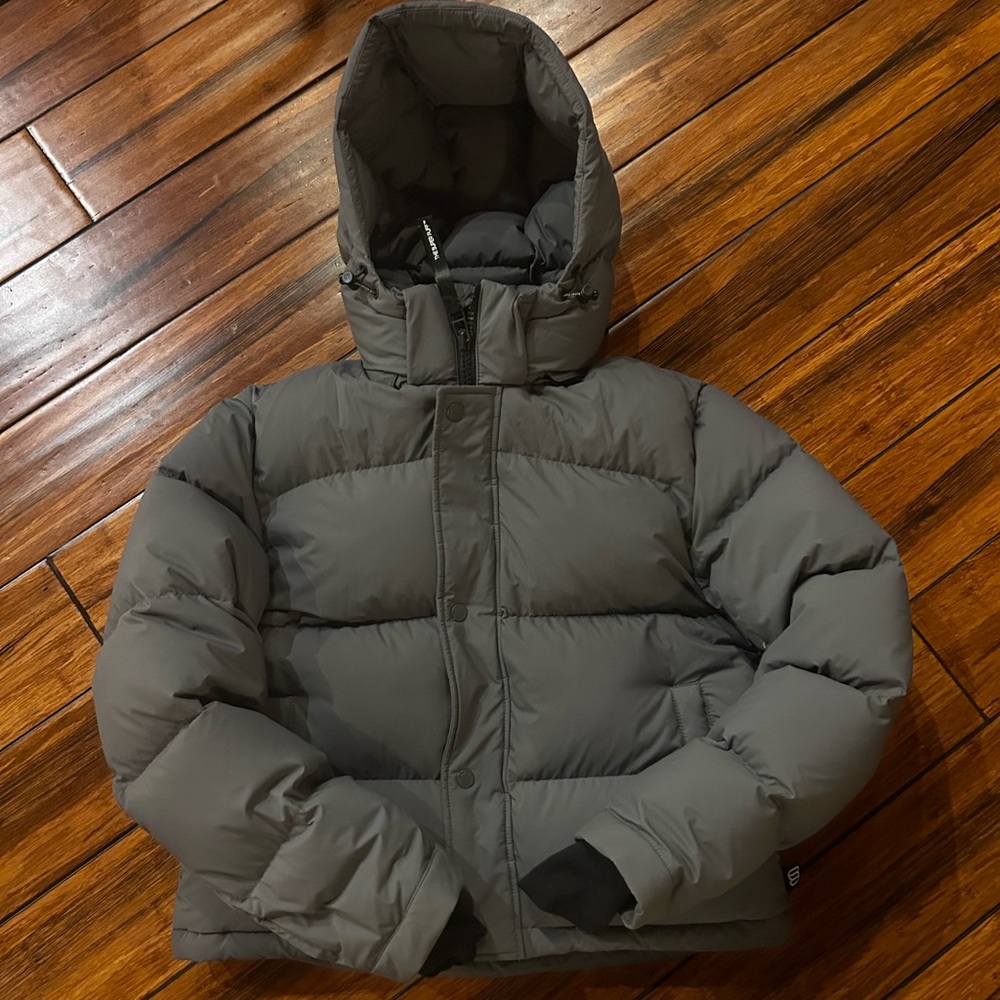 Aritzia Super Puff Jacket